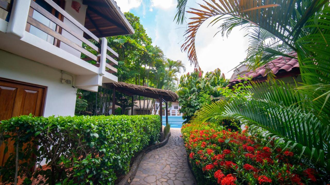 Hotel Luna Llena Tamarindo Exterior photo