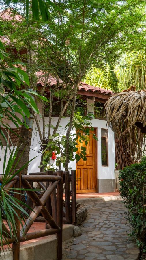 Hotel Luna Llena Tamarindo Exterior photo