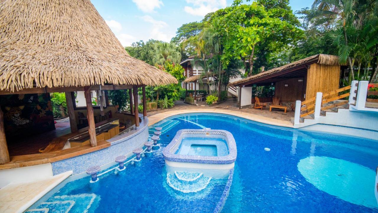 Hotel Luna Llena Tamarindo Exterior photo