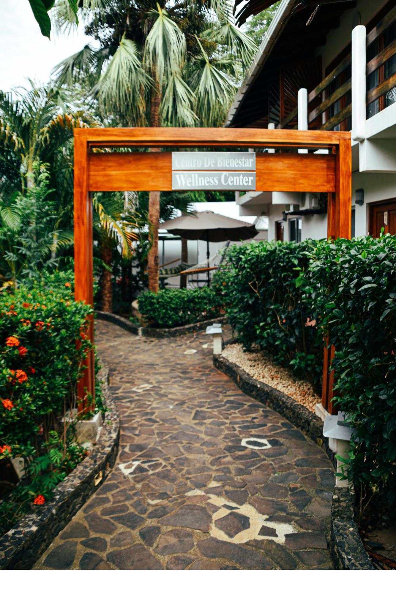 Hotel Luna Llena Tamarindo Exterior photo