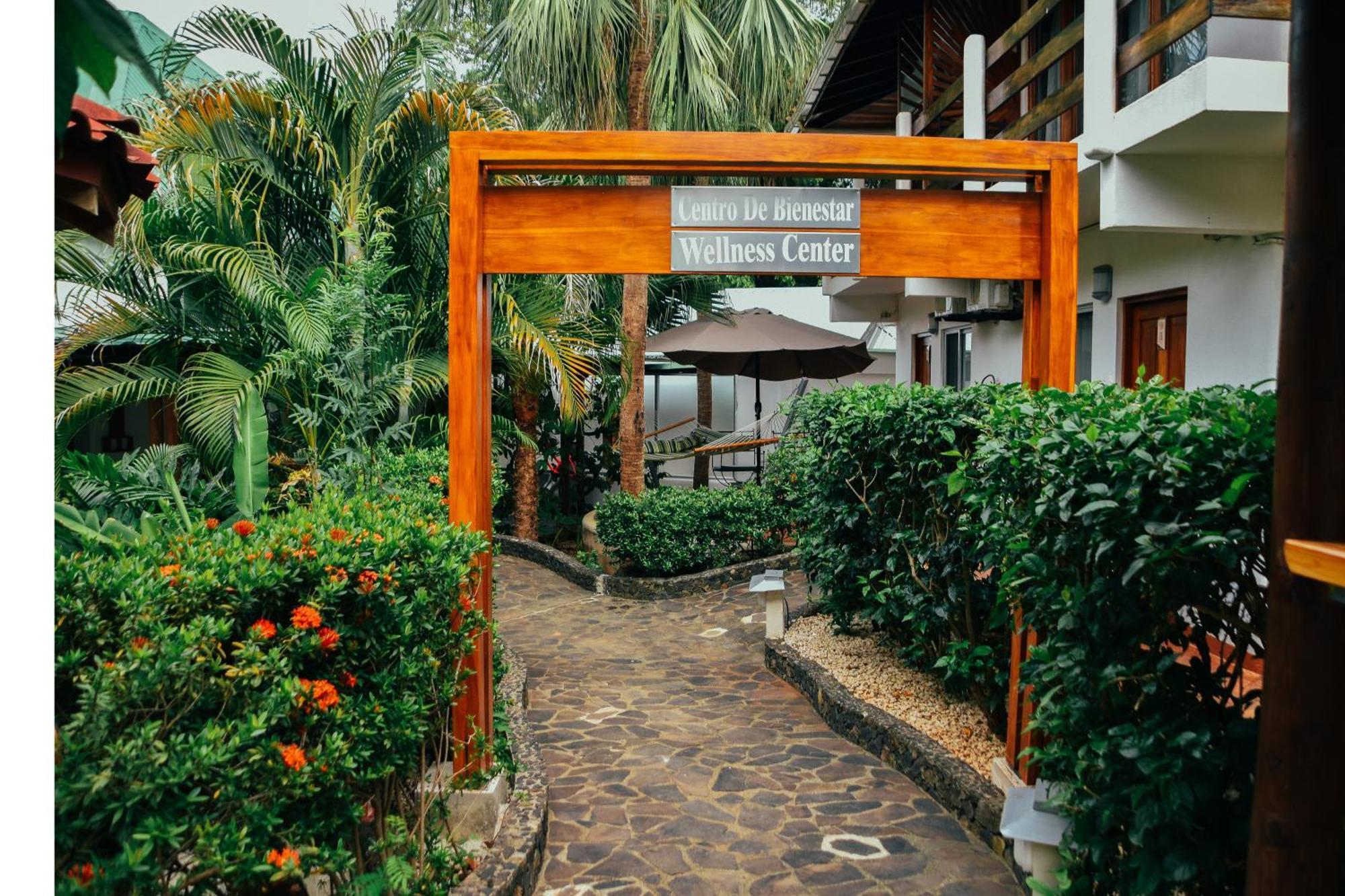 Hotel Luna Llena Tamarindo Exterior photo