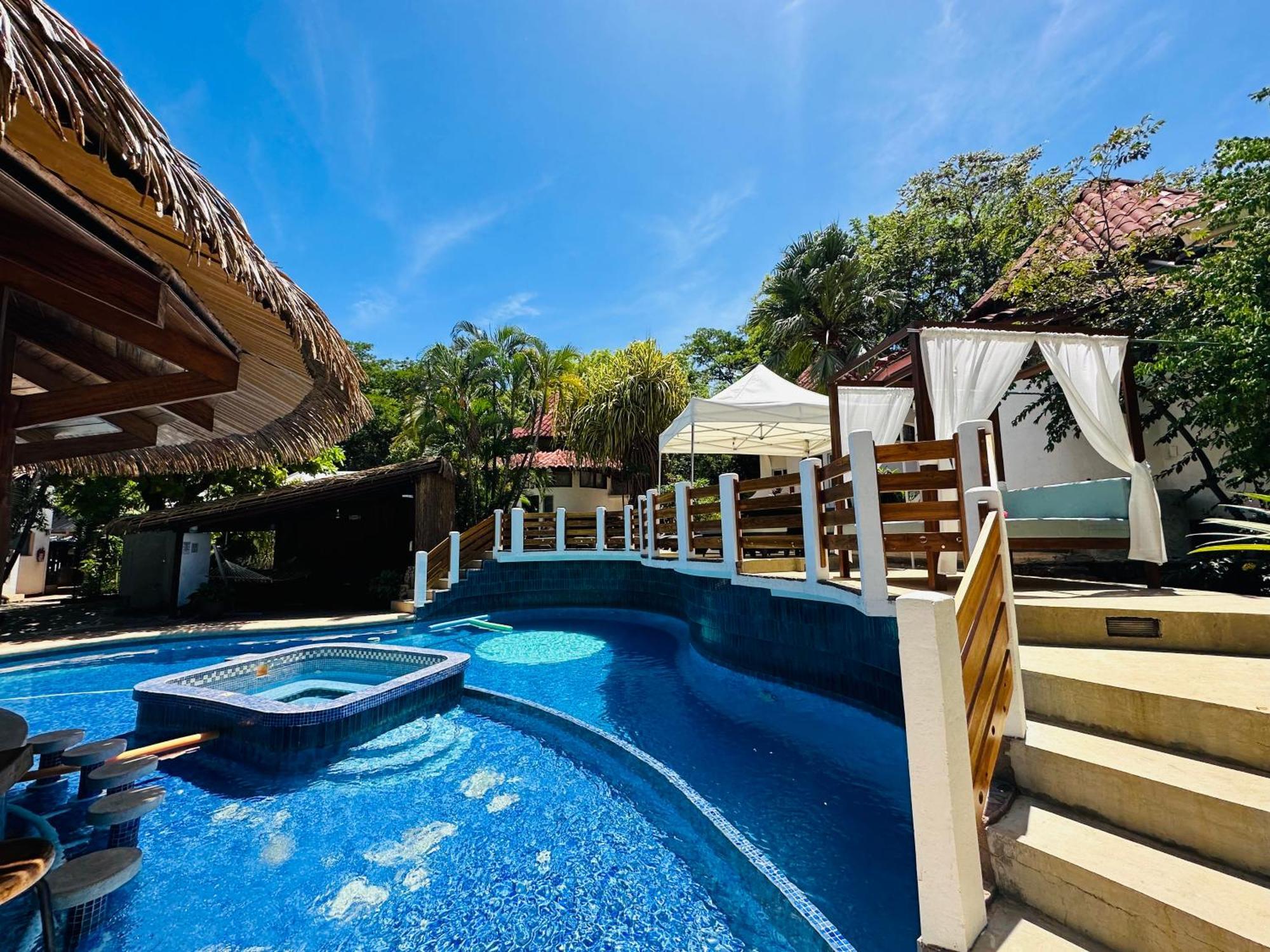 Hotel Luna Llena Tamarindo Exterior photo